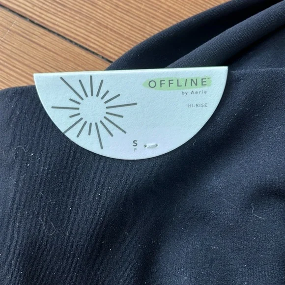 Brand new with tags Aerie Offline Real Black Flared Leggings - Picture 3 of 4